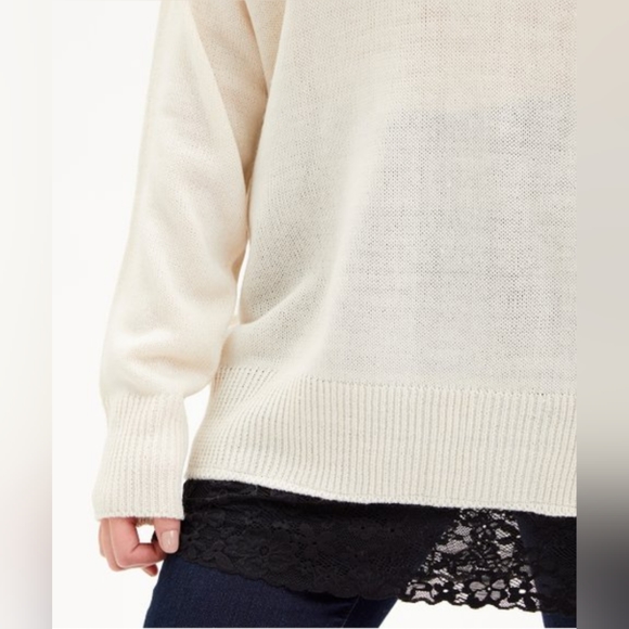 NEW White & Black Lace-Trim V-Neck Sweater M - Picture 1 of 4